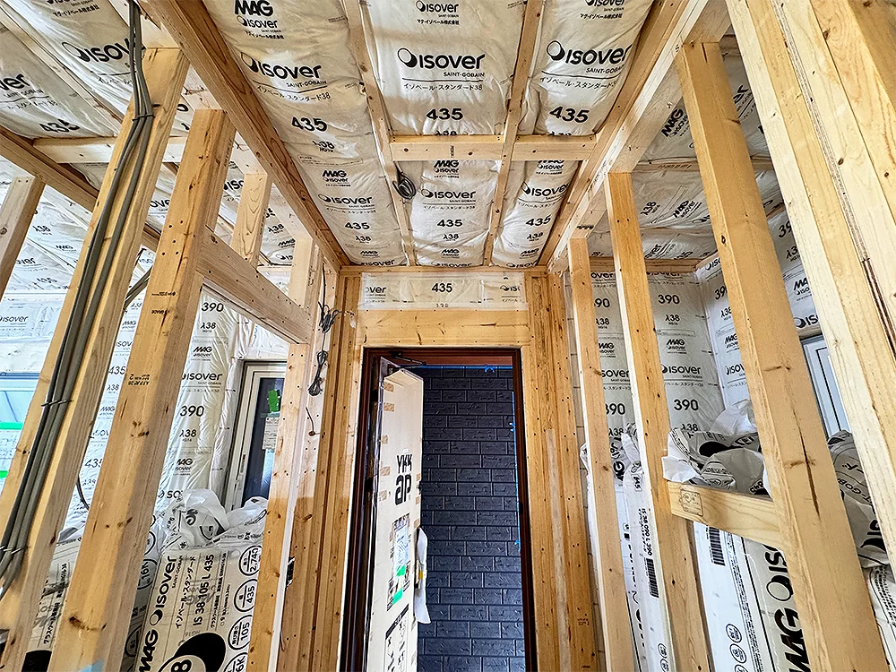 断熱材の検査の様子
