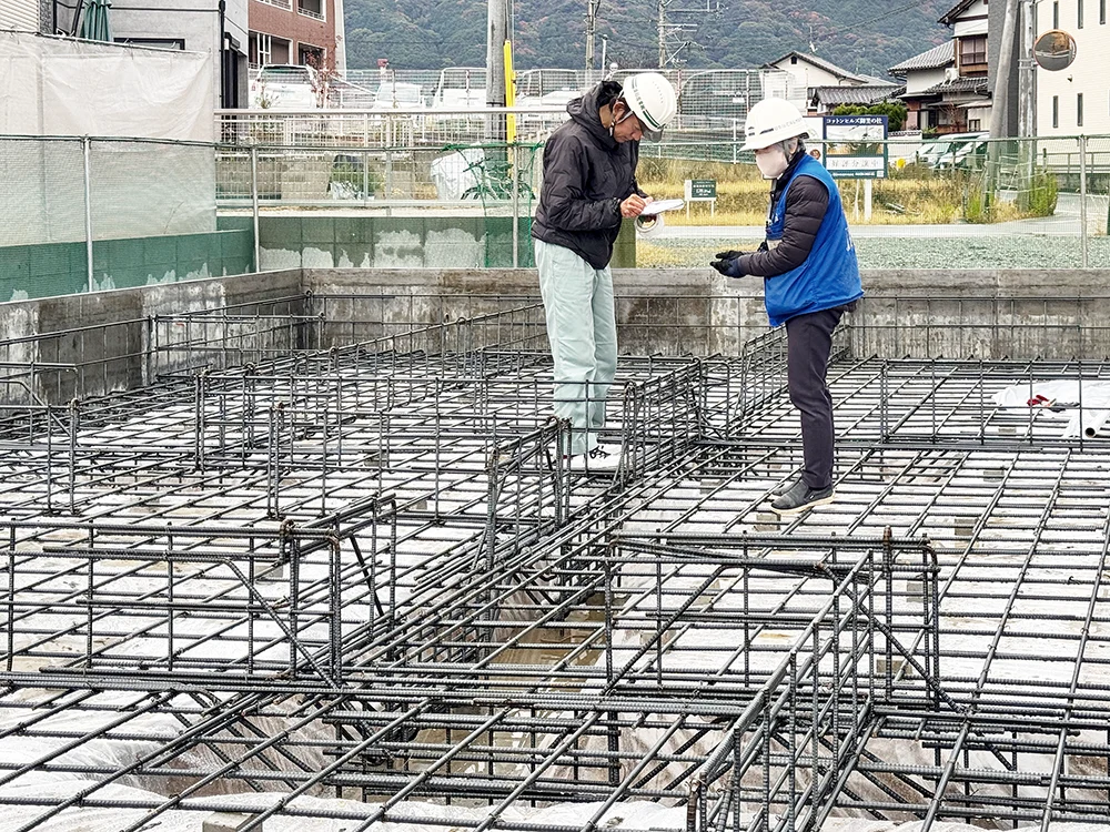 ＪＩＯ基礎配筋検査の様子